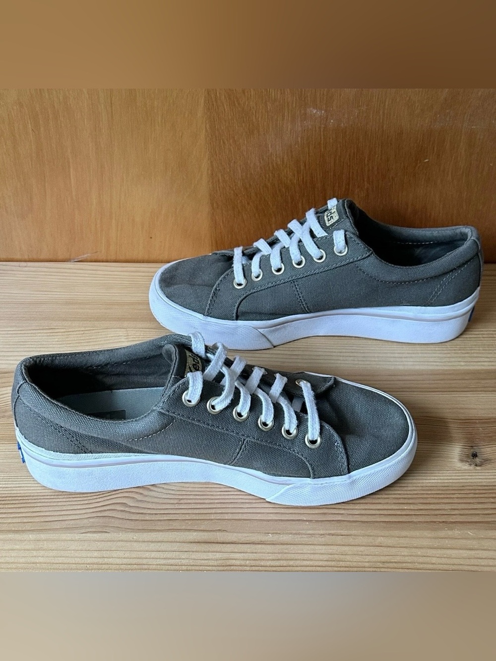 Keds Softella Women’s Size 6.5 Green/Gray Canvas Casual Lace-Up Sneakers - Picture 2 of 8